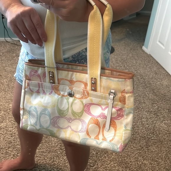 Coach multi color hand bag - Picture 1 of 11